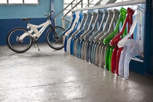 Brasile: è arrivata la "ricicletta", la prima bici che nasce dai rifiuti