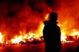 Nessun nesso accertato tra rifiuti tossici e incidenza tumorale: ennesimo schiaffo ai campani