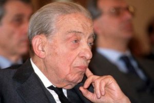 Perché invece dell'anniversario di Agnelli non celebrare quello di Cuccia?