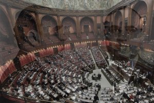 Cosentino: il salvataggio è un'altra pagina dolorosa per il Parlamento italiano