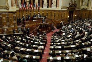 Francia: il Senato si pronuncia contro l'“eutanasia”
