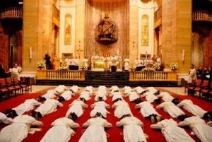 La libertà "democratica" di scegliersi un padrone: dall'Opus Dei alla politica