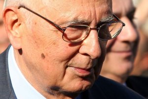 Il paese basato sui ricatti