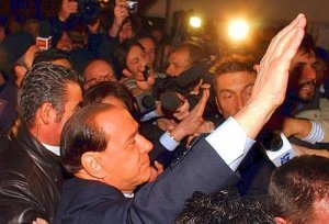 Berlusconi e la sua Rivoluzione Liberale? Niente da dire, è sempre stato bravo a raccontare... barzellette.
