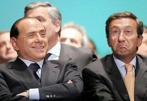 Scontro Berlusconi-Fini. Il Presidente della Camera: "Su di me indegno stillicidio"