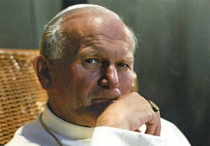Memoria del Beato Giovanni Paolo II: luci e ombre