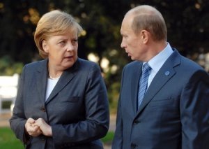 Putin: alleanza UE ed UEE invece delle sanzioni per conto USA