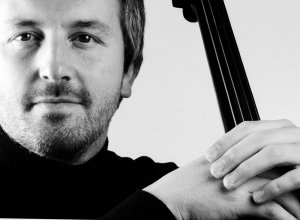 Bach, Brunello, Caine
