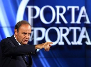 A Porta a Porta va in scena "Cinico TV"