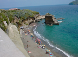 Ventotene, il vertice tra realtà e retorica