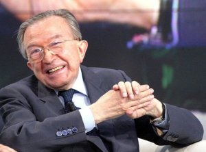 Il senatore a vita Giulio Andreotti, ricoverato d'urgenza
