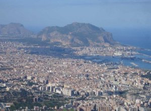 “Raccomandazioni senza frontiere”: su Regione Sicilia