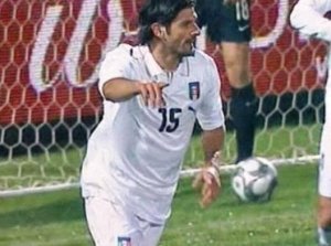 Blackout Italia, gli All Whites bloccano gli azzurri sul pareggio