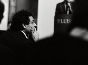 Secchione sarà pur figo, ma Martone non lo è...
