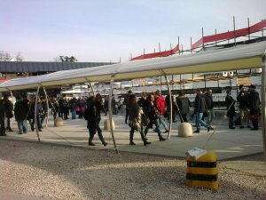 ModaVox al Pitti Giorno I: la folla, lo scampolo e Phonz Says Black