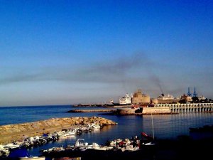 Civitavecchia. Fumi dal porto e i cittadini protestano