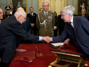 Romani, il primo ministro ad personam