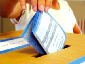 Elezioni comunali: l'affluenza cresce, Bologna in controtendenza
