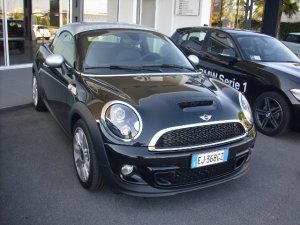 La Mini presenta sul mercato la nuova sport coupé