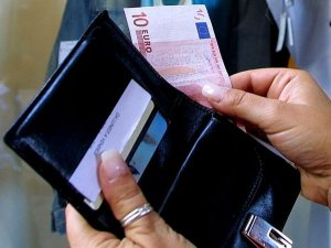 Milano: ritira per 3 anni la pensione del padre morto, arrestata