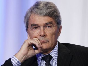 Crollano i Castelli: l'inadeguatezza di un leghista al posto di comando