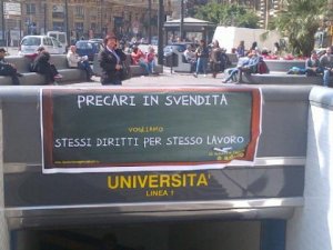 Napoli: precari in svendita per la rivendicazione di diritti fondamentali