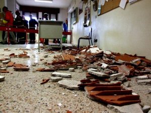 La scuola italiana cade a pezzi