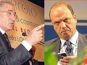 Scontro nel Pdl. Dell'Utri su Alfano: "Non ha le palle"