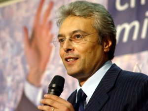 Abruzzo, sale in cattedra e zucchero al popolo
