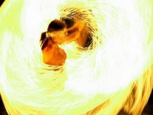 Giocare col fuoco non fa diventare famosi