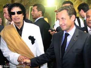 Sarkozy finanziato da Gheddafi? E' francese il giallo politico dell'estate