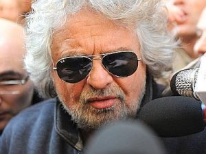 La chiusura non è di Grillo ma del sistema