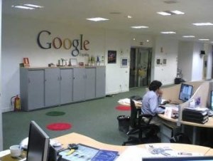 Google all'attacco di Skype e Messenger
