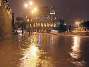 Non prendete l'auto. Ma i trasporti sono in tilt