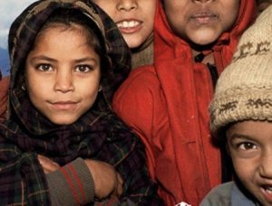 La Lombardia boccia l'assistenza sanitaria per i figli degli immigrati