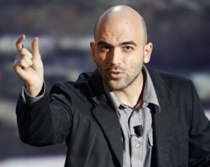 Saviano vuole 4,7 milioni di euro dal Corriere del Mezzogiorno per la polemica su Benedetto Croce