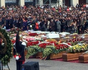 Emanuele gridava "Basta"