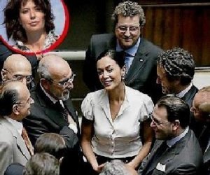 Guzzanti vs Carfagna