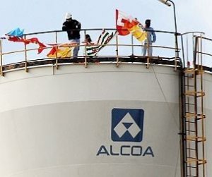Agonia chiamata Alcoa. La parola passa alle tute blu