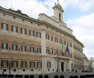 Il paradosso italiano della legittimità