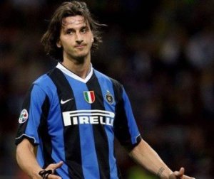 Comanda l'Inter, Napoli c'è, disastro Roma e Juventus.