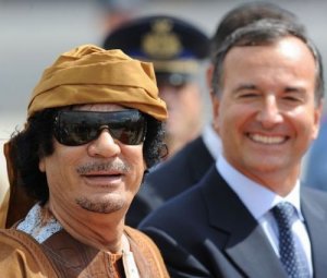 Frattini: "La democrazia non va esportata". Va asportata