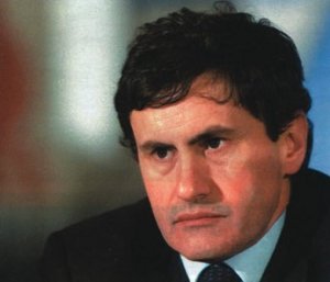Sicurezza Roma - Alemanno, chiacchiere e distintivo