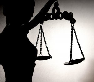 Tutti vogliono la legge sul conflitto di interessi, ma intanto sono stati eletti