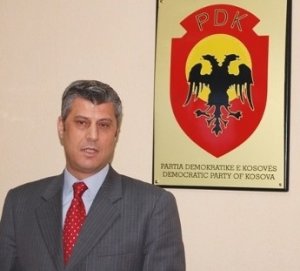 Il premier del Kosovo, Hashim Thaci chiede all'ONU di abbandonare Pristina