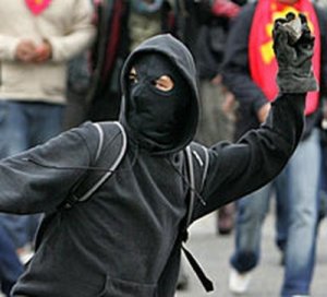 Il joystick dei black bloc