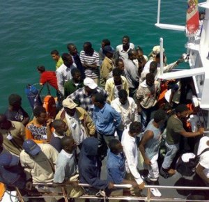 Continuano gli sbarchi dei profughi africani