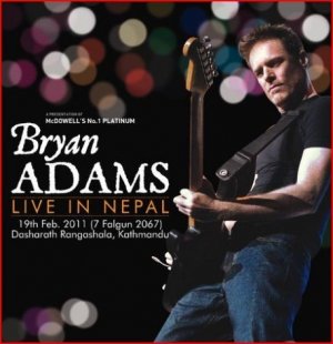 Sapore d'antico a Kathmandu: Bryan Adams e bandiere rosse