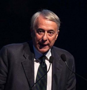 Pisapia: pressioni della Cina, niente cittadinanza onoraria al Dalai Lama
