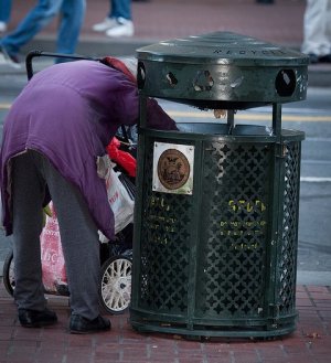 La sola cosa che cresce in Italia è la povertà
